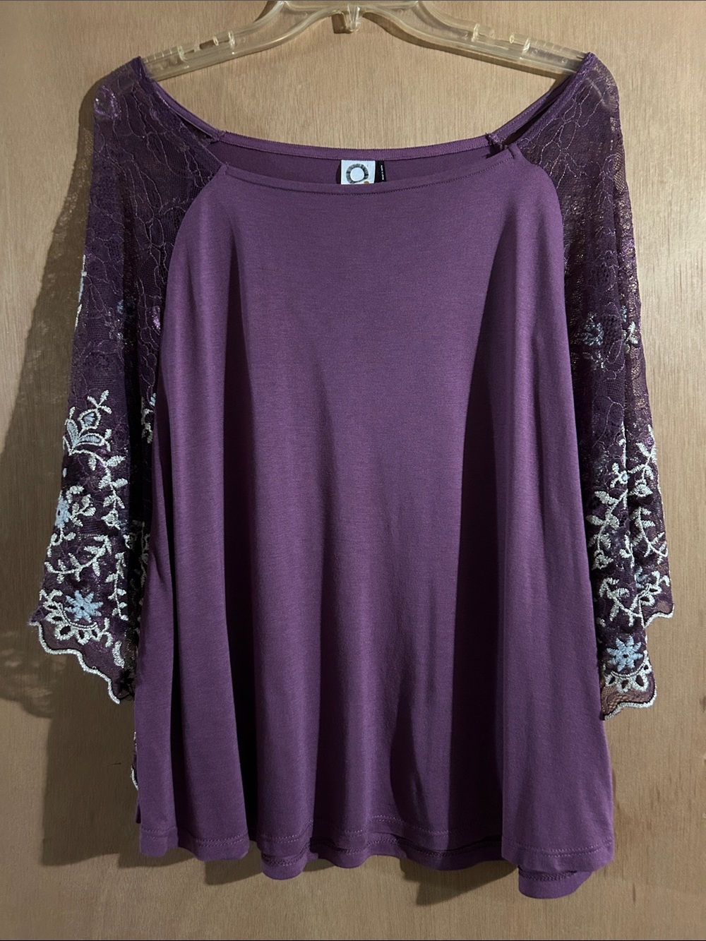 Anthro Akemi + Kin Lace-Sleeve Women's Top in Plum
